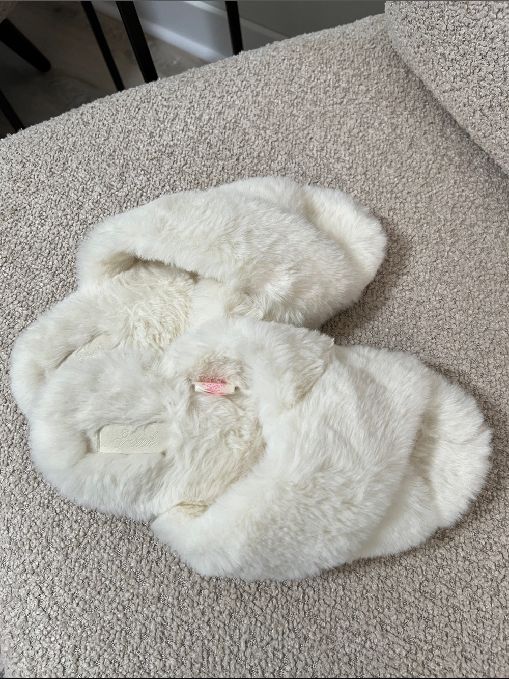 PINK Victoria's Secret Ivory Plush Cross-Band Slide Slippers